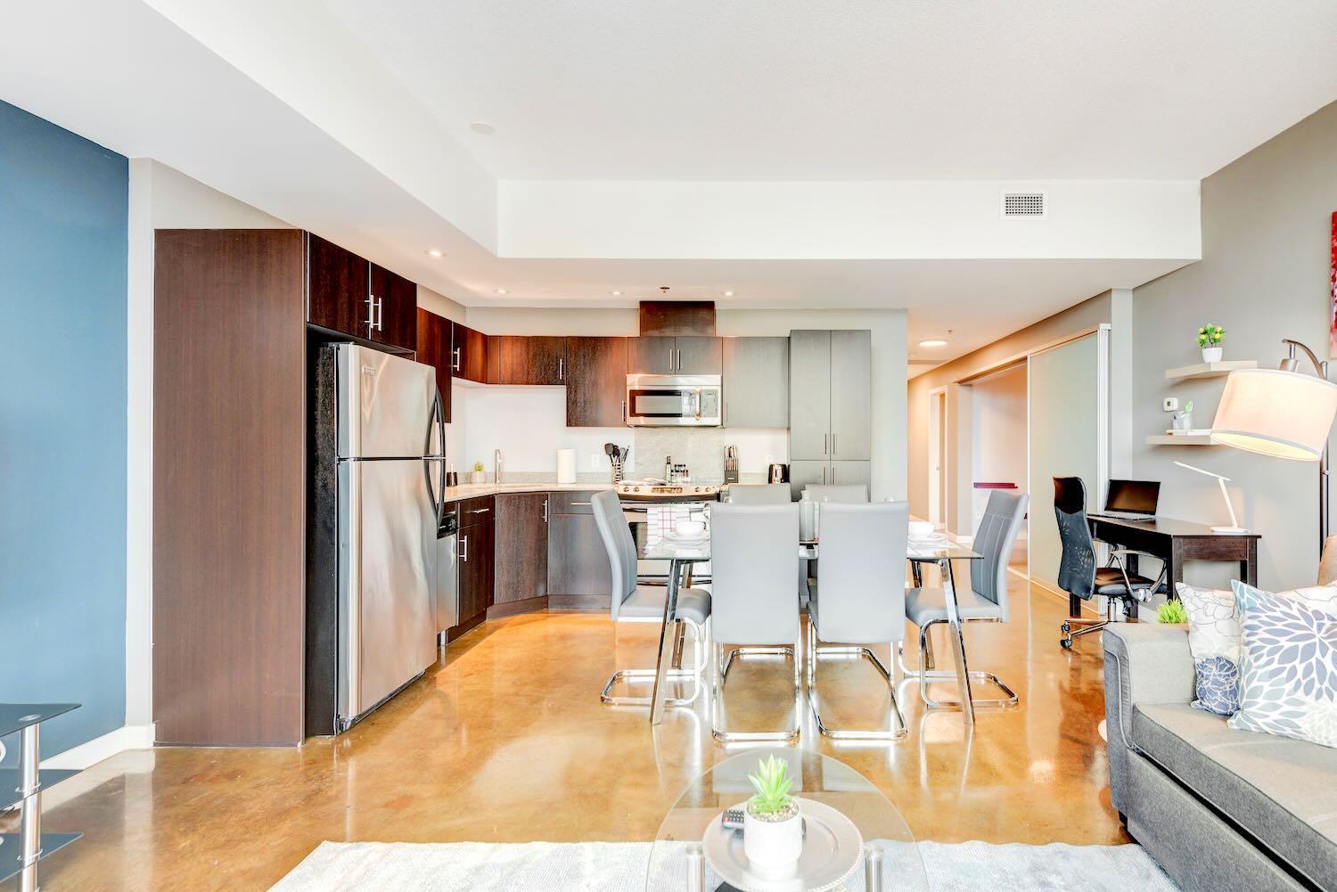 Modern 2Br Condo - King Bed - Downtown City Views Calgary Luaran gambar